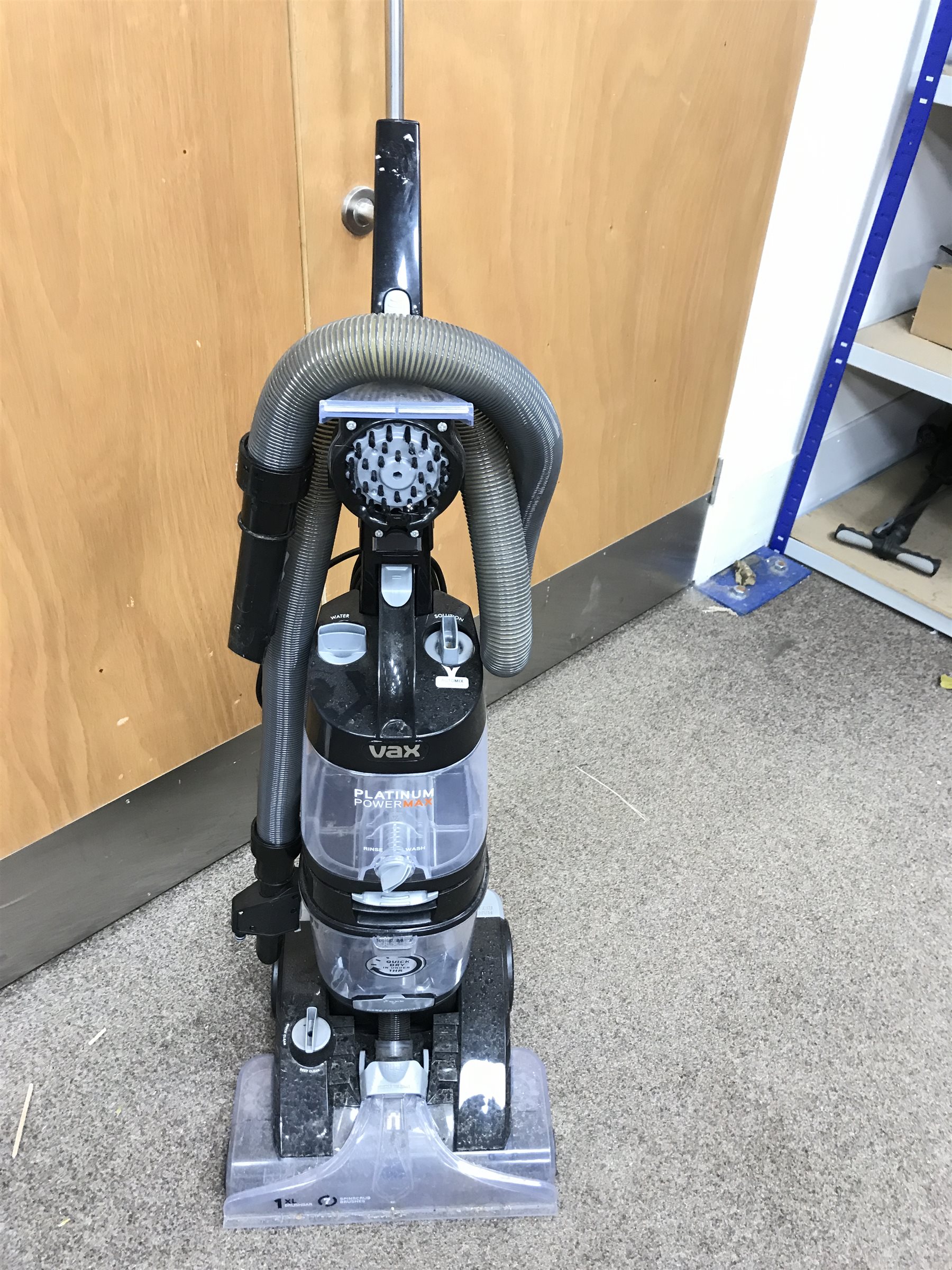 Vax Platinum Power Max carpet cleaner