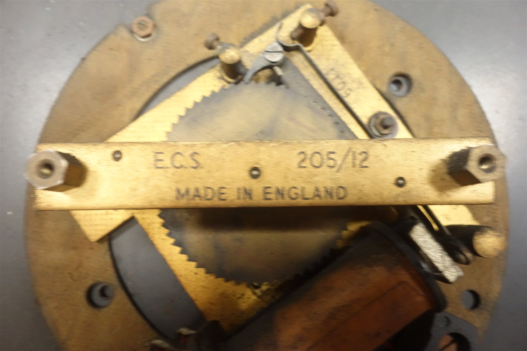 Five various 'Smiths' circular bakelite cased slave clocks Antiques