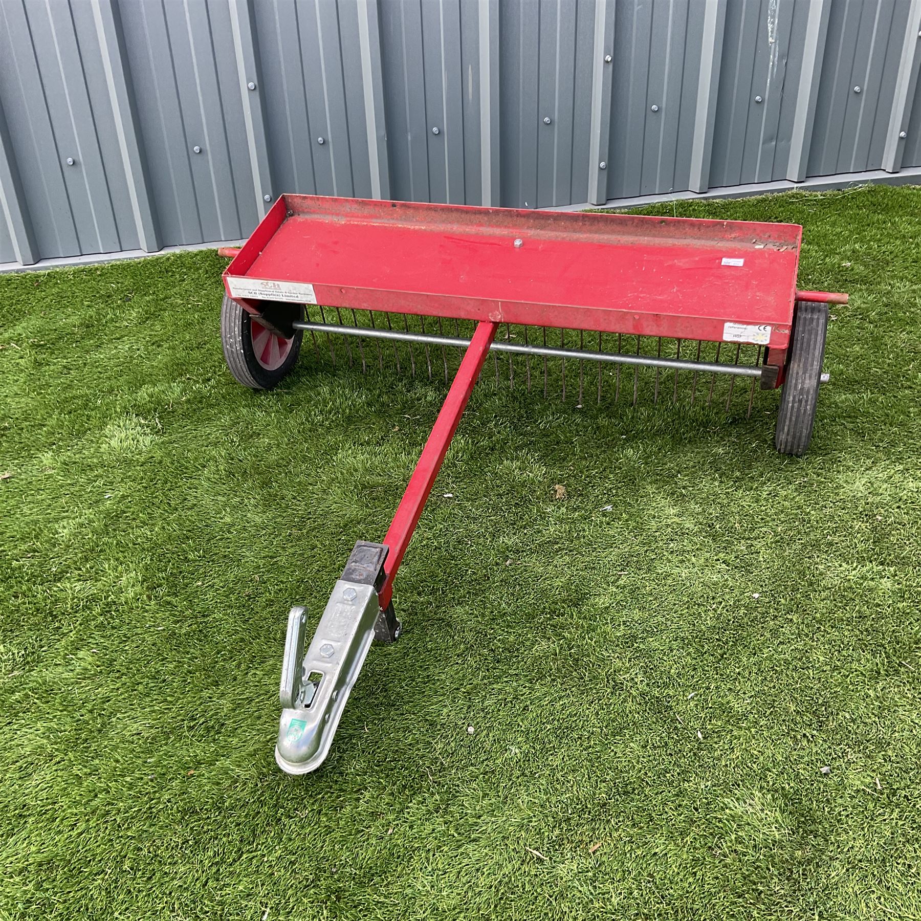 SCH 100cm lawn rake
 - THIS LOT IS TO BE COLLECTED BY APPOINTMENT FROM DUGGLEBY STORAGE, GREAT HILL, EASTFIELD, SCARBOROUGH, YO11 3TX