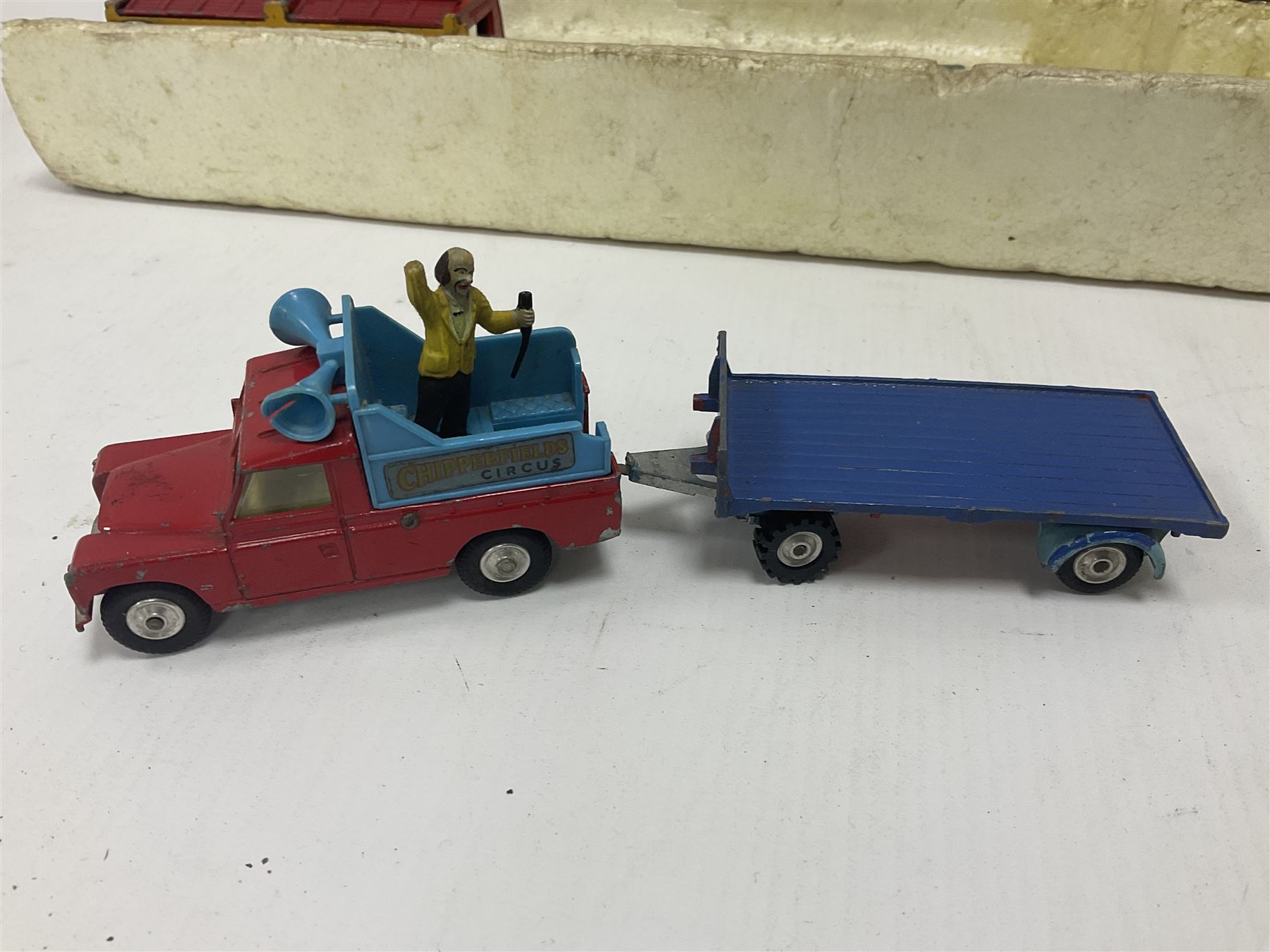 Corgi Chipperfields Circus Toys Gift Set No. 23 part-set in part-box comprising Smith’s ‘Karrier’ Van, International 6x6 truck, two Circus Animal Cages and Platform Trailer; accompanied by similar Corgi Major Chipperfield Circus Articulated Horsebox, and two Corgi Land Rovers