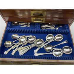 Late Victorian walnut and burr walnut table top canteen, containing a quantity of silver plated Kings pattern flatware, H35cm L50cm D38cm, together with a cased set of five silver anointing spoons, hallmarked John Rose, Birmingham 1960