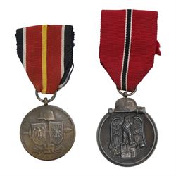 WWII Spanish Blue Legion Eastern front medal, with inscription 