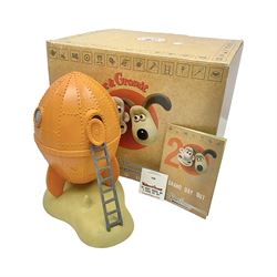 Wallace & Gromit - A Grand Day Out: limited edition 'The Rocket' music box by Robert Harrop, 196/1000, boxed with certificate