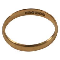 18ct gold wedding band, hallmarked