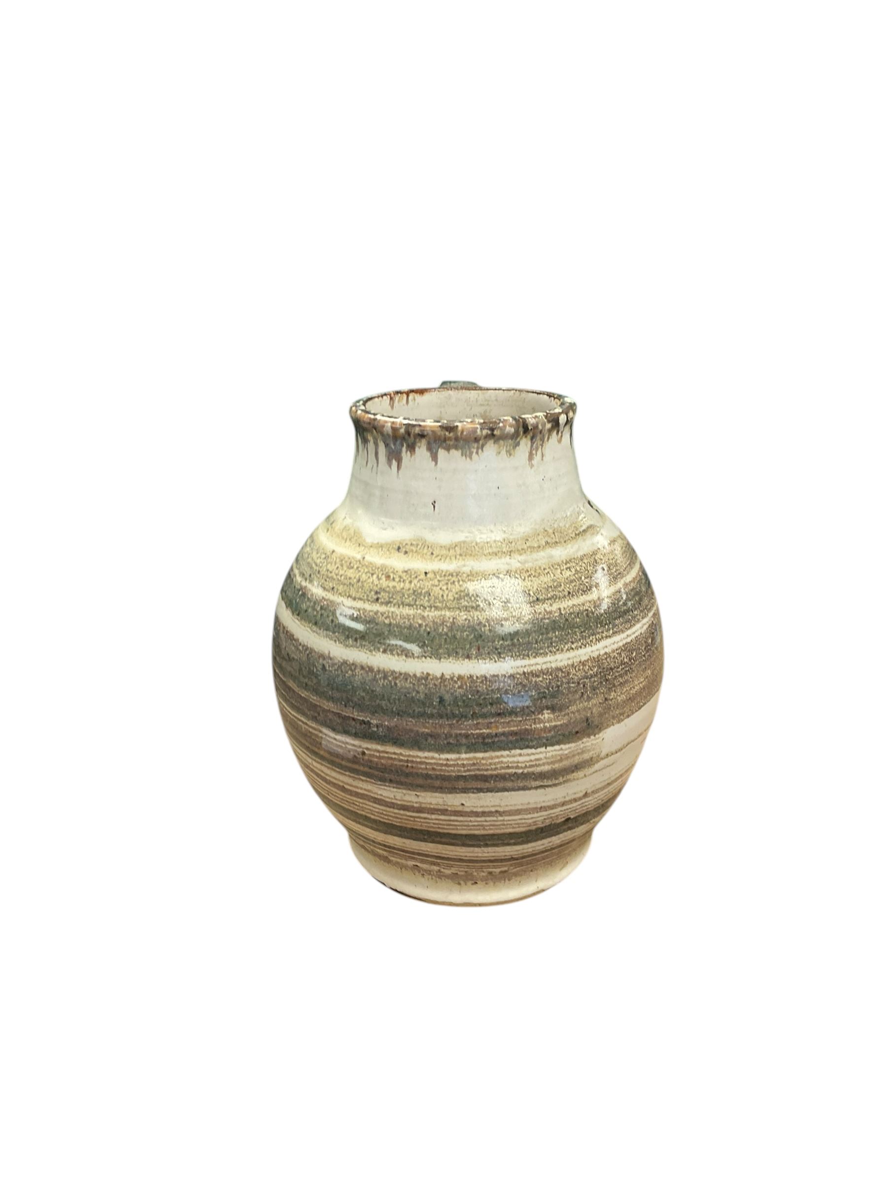 Barbara Cass (1921-1992) studio pottery jug, H22cm