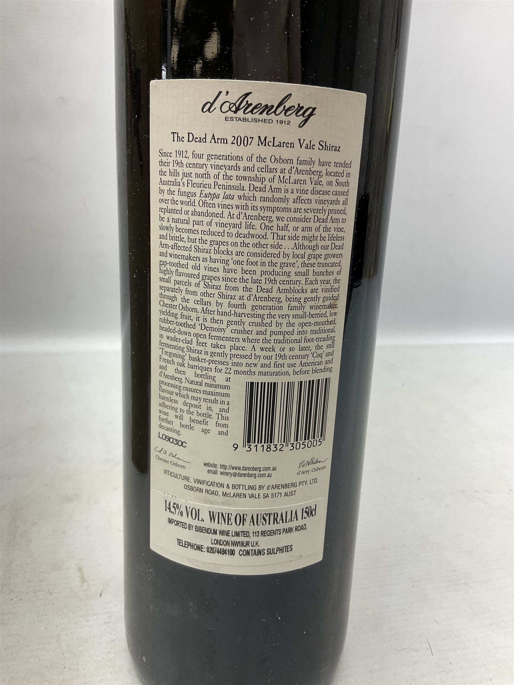 D`Arenburg 2007 The dead Arm Shiraz, 1.5 litre, 14%, together with Grahams 2001 crusted port, 75cl, 20%, both boxed 