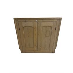 George III pine wall cupboard doors for architectural niche or cupboard, arched panelled doors, in moulded frame
