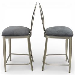 Ethan Allen - 'Radius' pair of stools and three chairs, metal pierced back with spiral cut out, plush blue velvet seat, raised on metal tapering supports