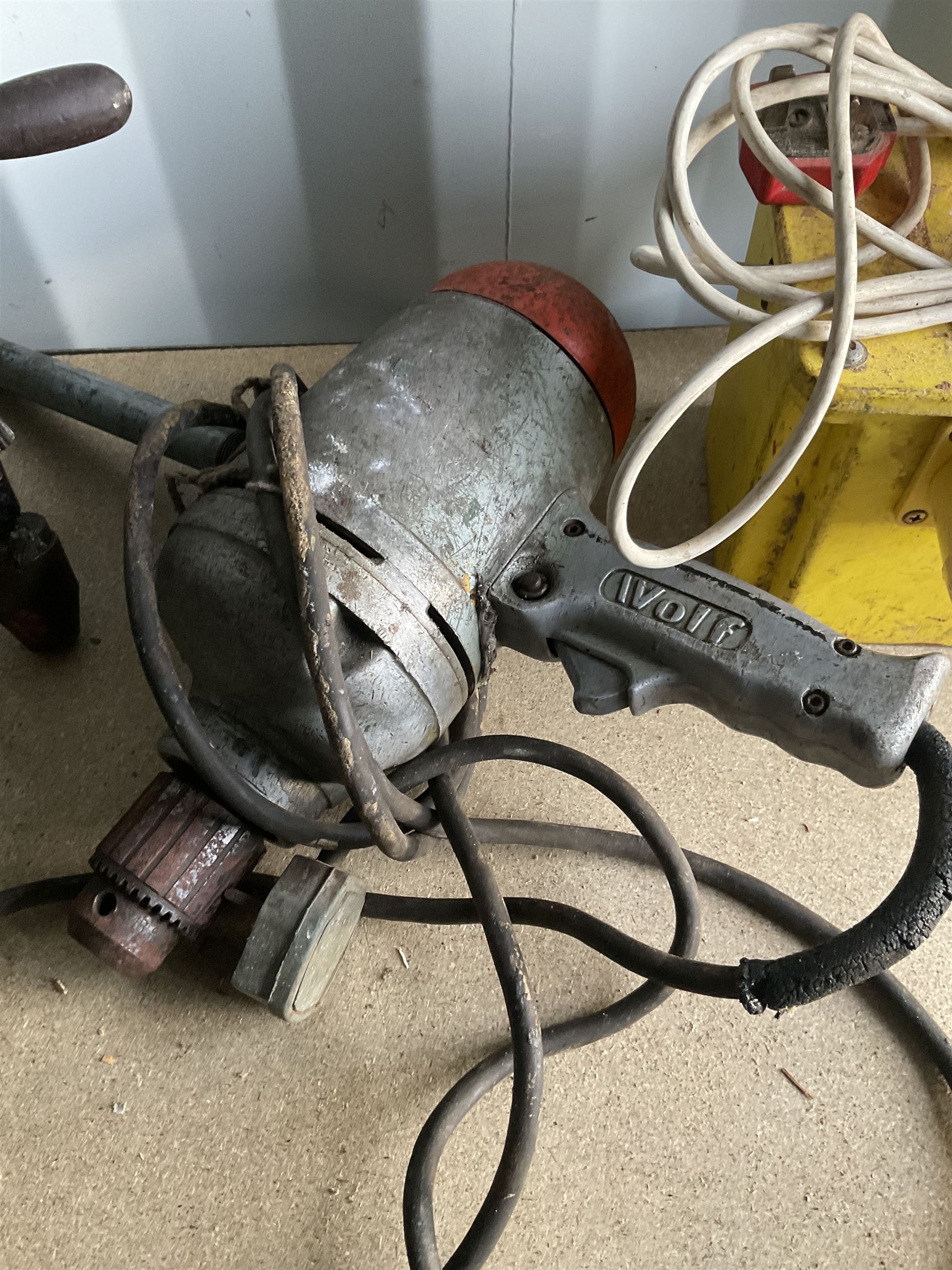 Large Record 36p vice with drills and transformer  - THIS LOT IS TO BE COLLECTED BY APPOINTMENT FROM DUGGLEBY STORAGE, GREAT HILL, EASTFIELD, SCARBOROUGH, YO11 3TX