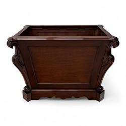 Victorian design mahogany sarcophagus style cellarette in the manner of Gillows of Lancast...