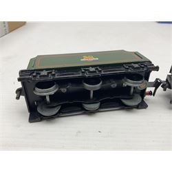 Hornby Dublo - 3-rail - Duchess Class 4-6-2 locomotive 'Duchess of Montrose' No.46232 in BR gloss green and original plain blue box; with tender in separate Tony Cooper box; and Class A4 4-6-2 locomotive 'Silver King' No.60016 in BR gloss green and original box; with tender in separate box (4)