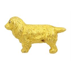 Early 20th century 18ct gold spaniel dog brooch, set with rose cut diamond eyes