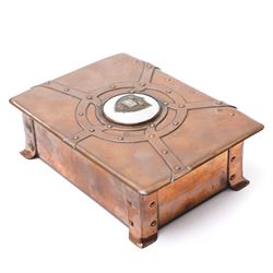 Albert Edward Jones (1878-1954) Arts & Crafts period copper box, the cover with inlaid brass Oxford University coat of arms, 11cm x 15cm 