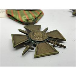 WWI French 1914-1916 Croix de Guerre with MID leaf and ribbon; and WWI Belgian 1914-1918 Croix de Guerre with ribbon (2)