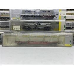 Trix Minitrix 'N' gauge - four goods wagons - Nos. two 13575, two 15518, 15254-10, 15254-19, 15645-10, 15645-12, two 15271-14, two 15271-15, 15271-16 and 15271-18; all boxed; and two unboxed in associated box (16)