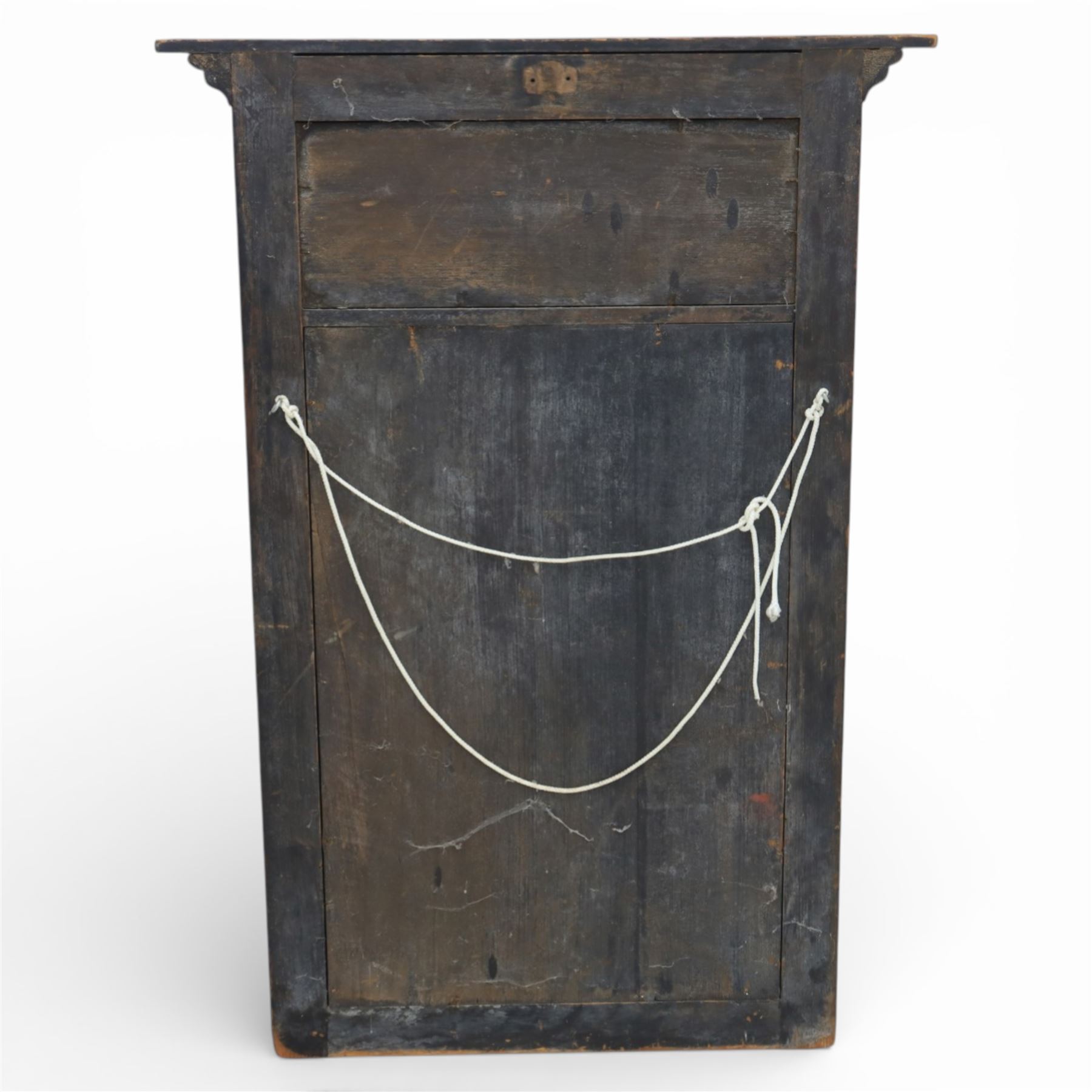 Early 19th century Regency mahogany pier glass, the original rectangular mirror plate within fluted pilaster uprights, with satinwood and rosewood crossbanded and inlaid frieze above