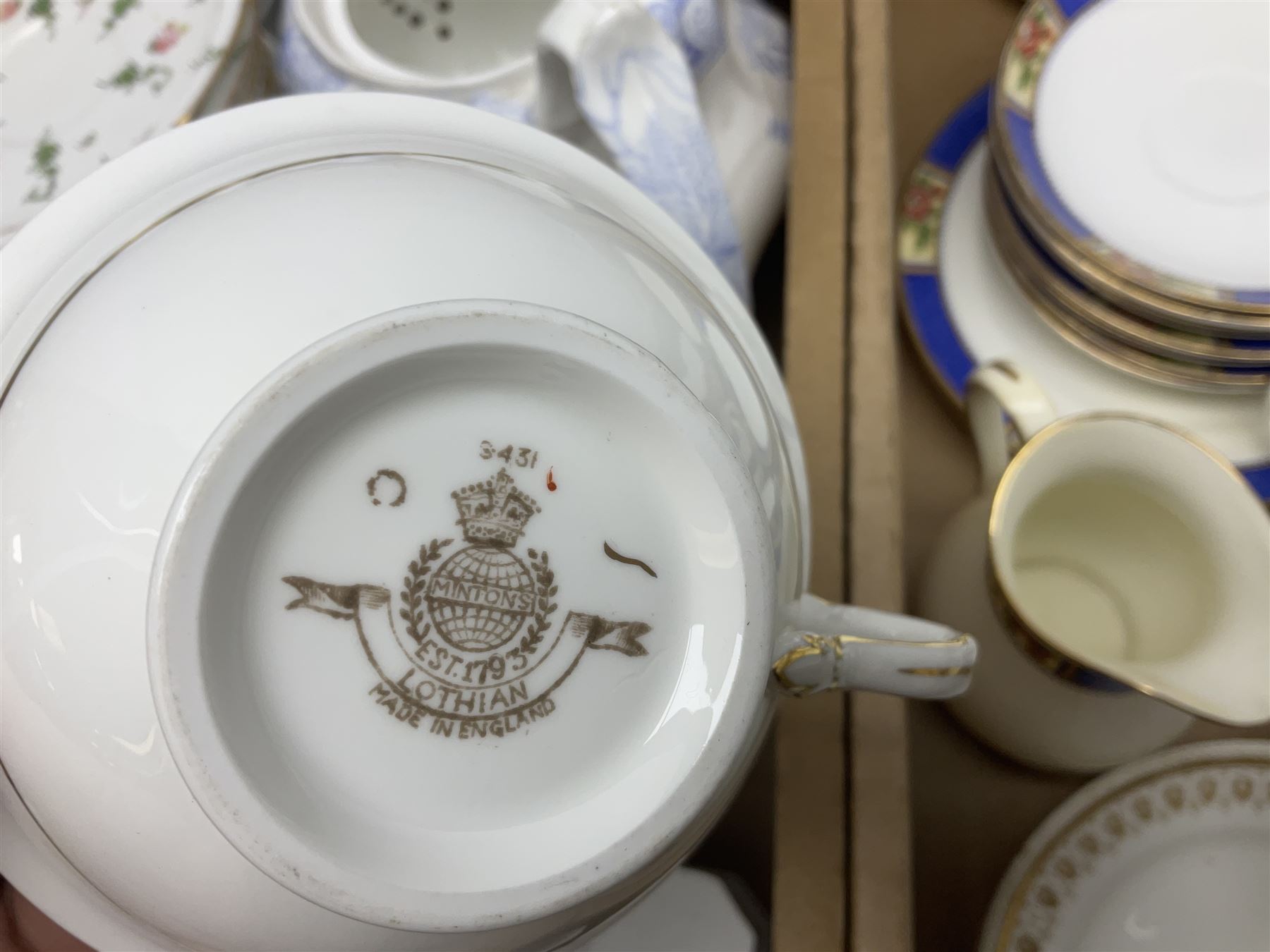 Spodes velamour twin handled mantel vase, together with Royal Doulton wash stand set, Royal Worcester coffee cans and saucers and other ceramics, in six boxes 