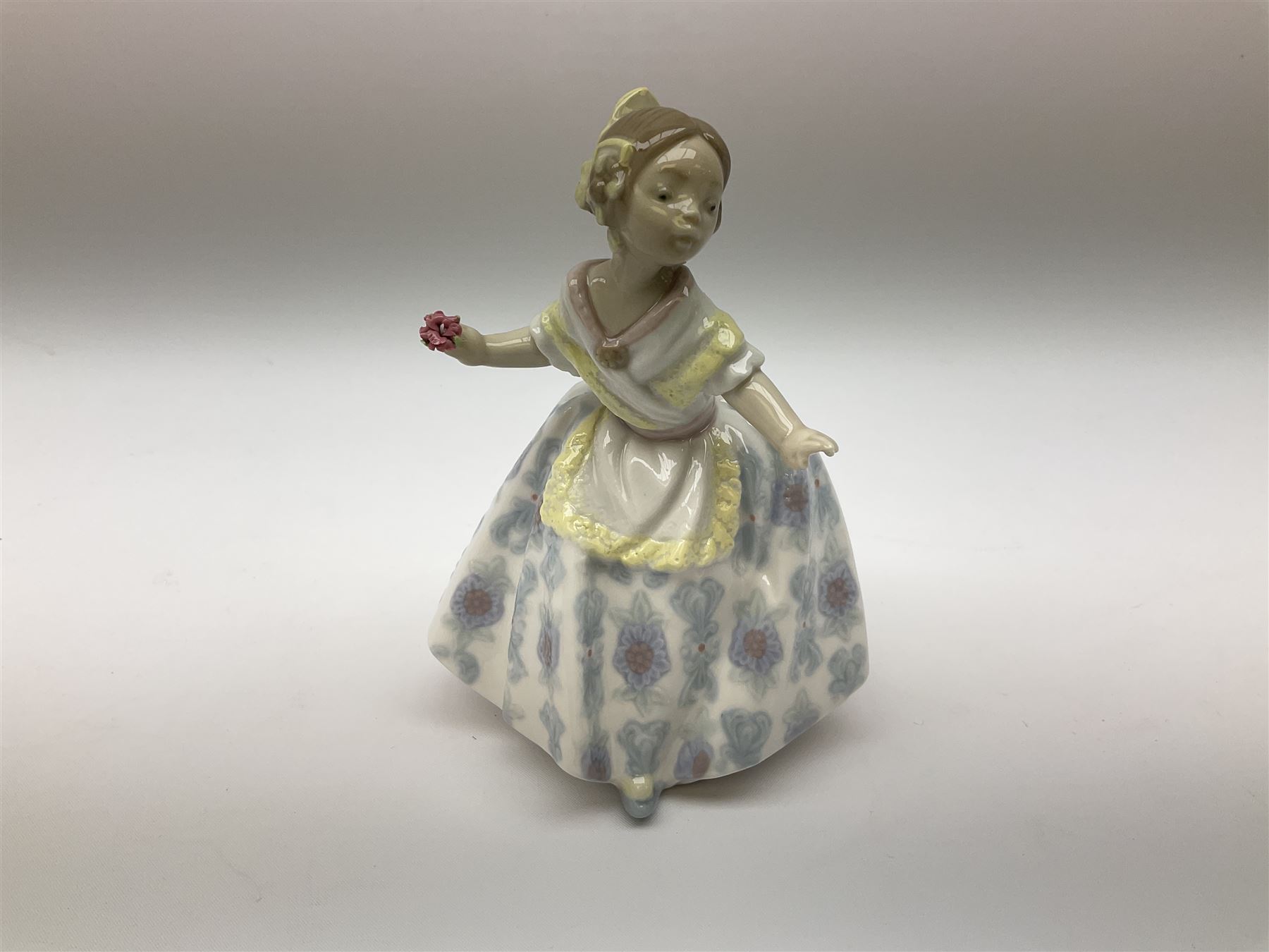 Lladro figures, Lolita model 5372, Carmencita model 5373, Valencianita model 5374 and Teresita model 5375