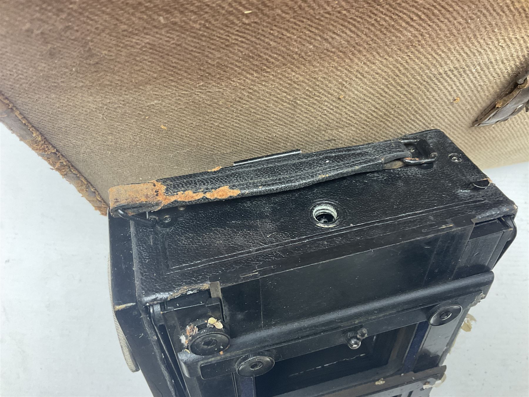 Contessa-Camera Werke folding camera, together with Hirrlinger folding camera, additional plates, two tripods and other accessories 