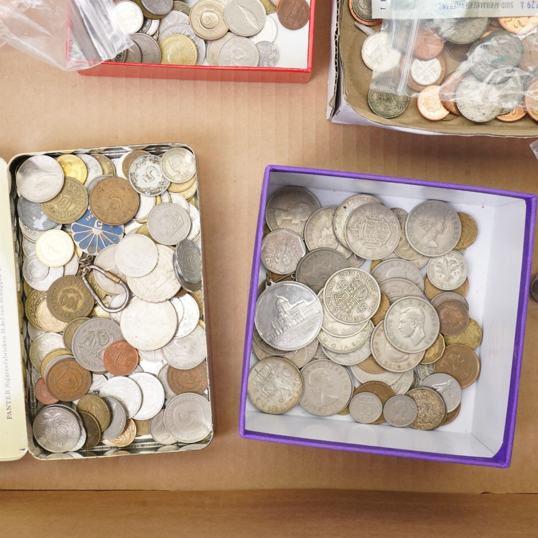 Pre 1920 silver three pence coins (31 grams) others 1920-1946 (71 grams), other G.B. and foreign coinage, bank notes etc