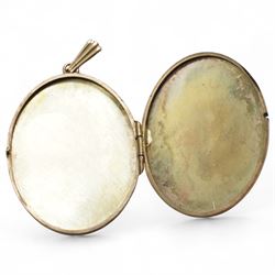 9ct gold locket, hallmarked 