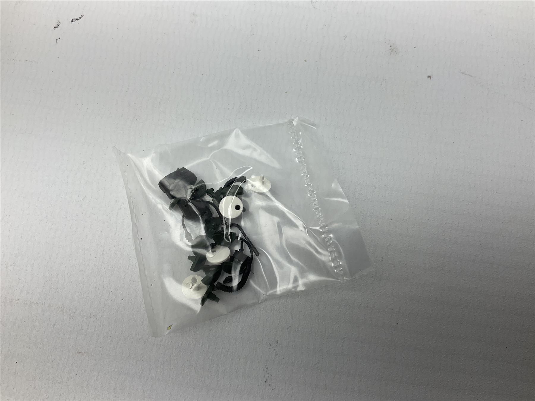 Bachmann Branch-Line '00' gauge - Class 08 Diesel Shunter locomotive no. D3336, Class 20 Diesel locomotive no. D8000, Class 04 Diesel Shunter locomotive no. 11217 and Class 08 Diesel Shunter locomotive no. 13029 (4)