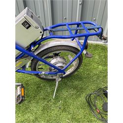 EZGo Izip electric bicycle, working order - THIS LOT IS TO BE COLLECTED BY APPOINTMENT FROM DUGGLEBY STORAGE, GREAT HILL, EASTFIELD, SCARBOROUGH, YO11 3TX