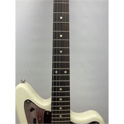 Mexican Fender Jaguar electric guitar with Humbucker pick-ups and tremolo arm, serial no.MX16741977, L101cm; in soft carrying case