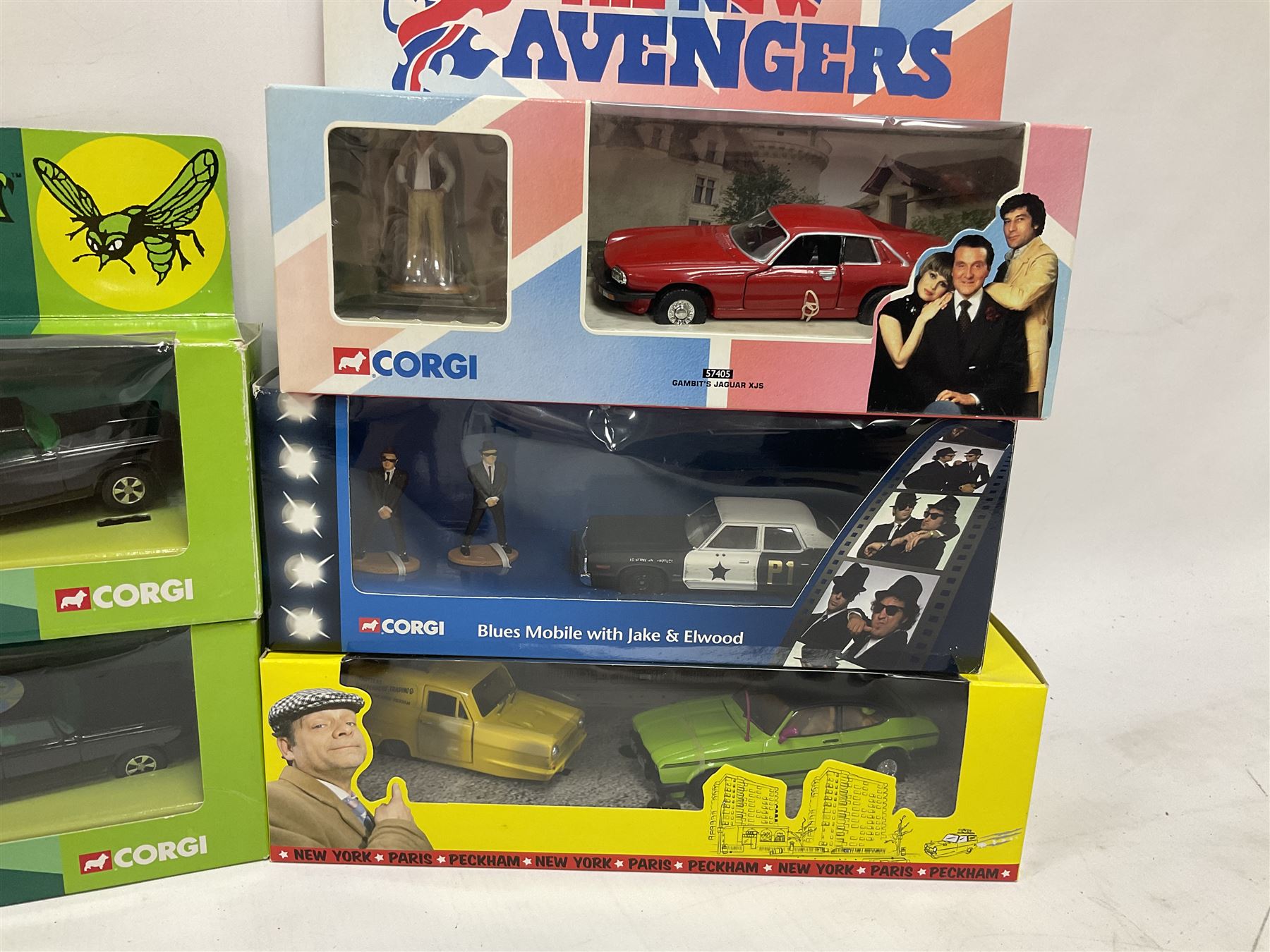 Corgi fifteen TV/Film related die-cast models including Green