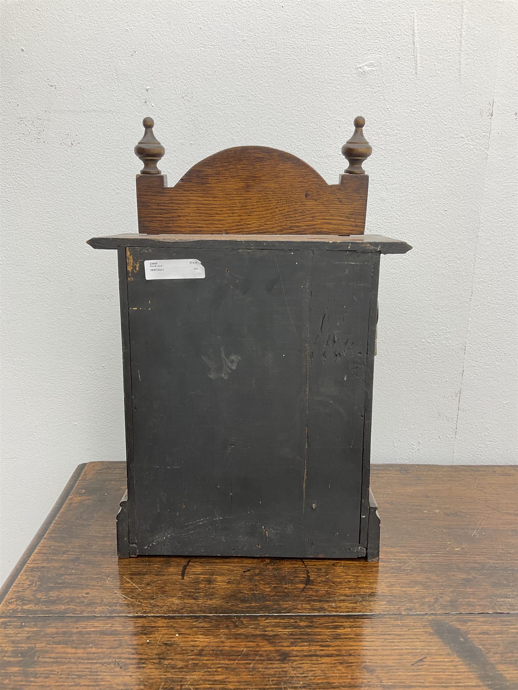 Fattorini & Sons early 20th century oak mantle clock