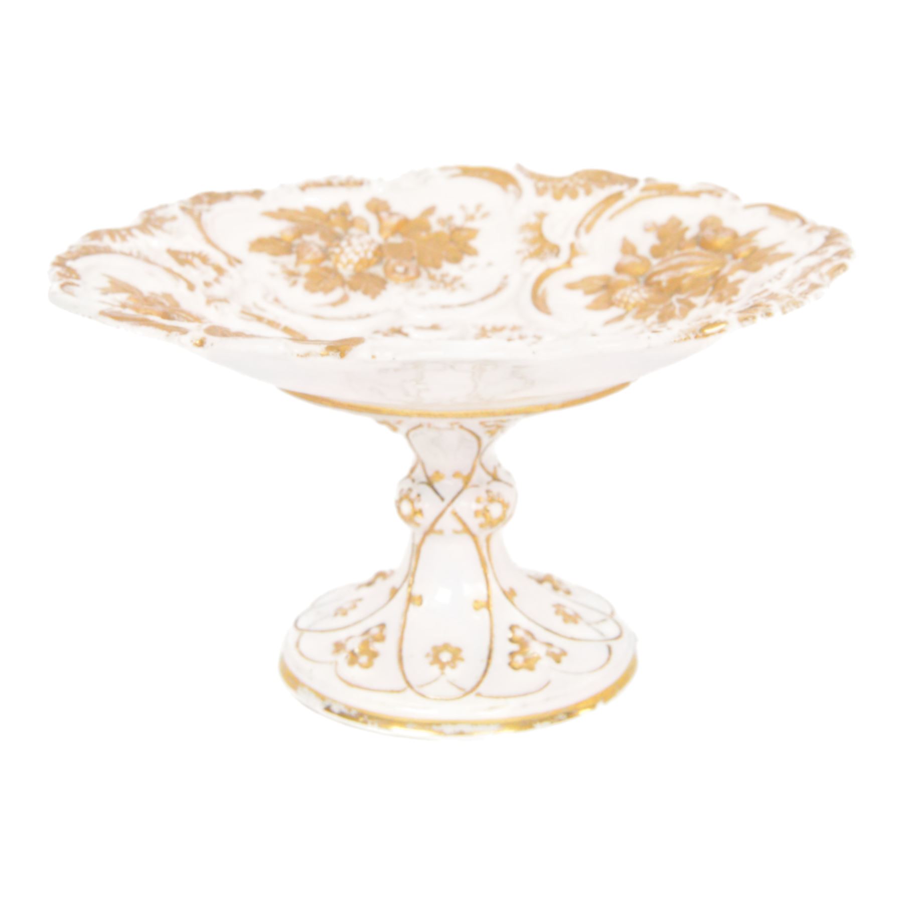 Meissen tazza, decorated with gilt fruit and foliage, H13cm
