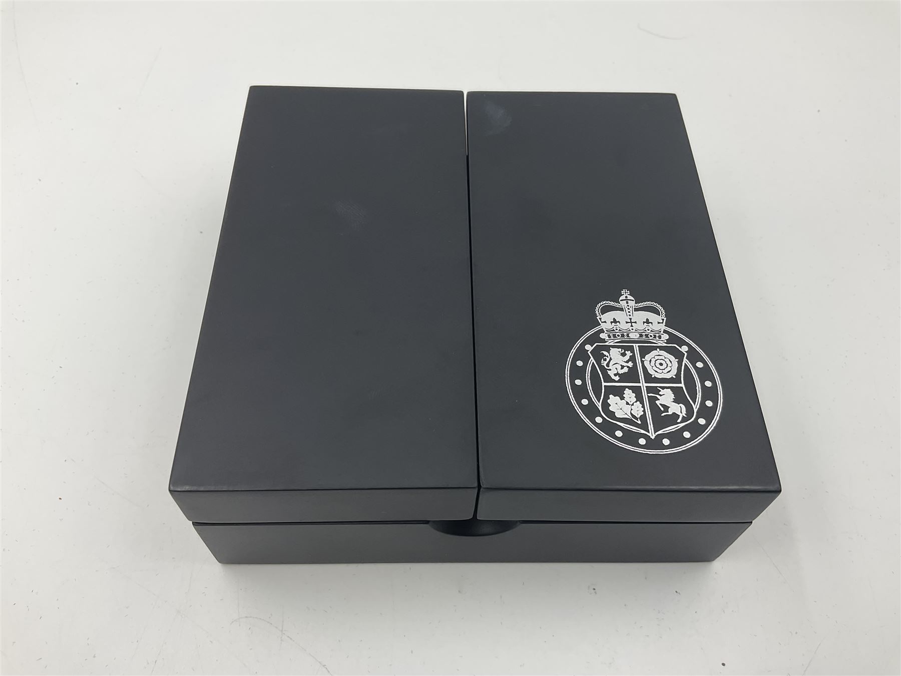 Queen Elizabeth II Bailiwick of Jersey 2022 'Trooping the Colour' gold proof one pound coin, cased with CPM certificate