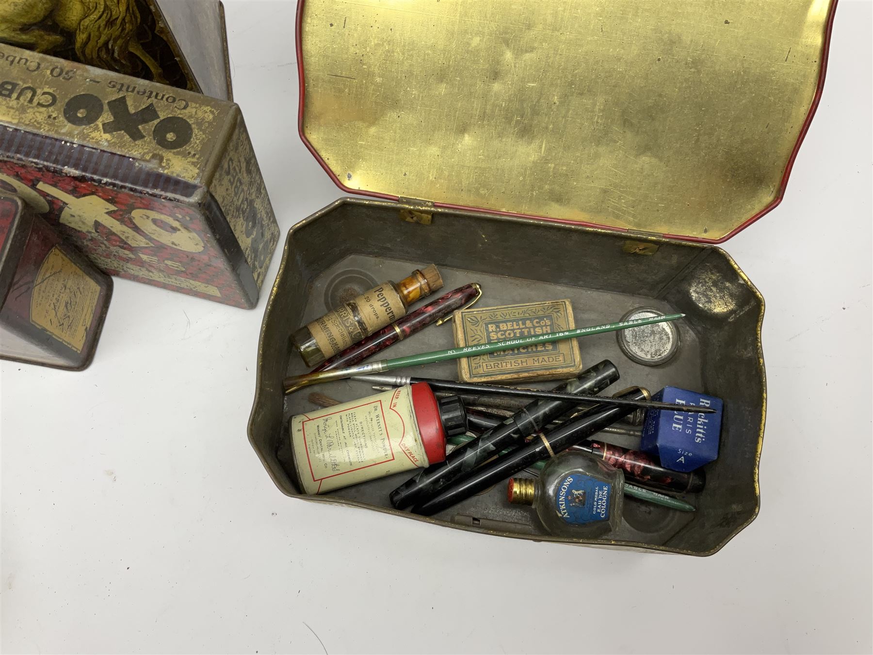 Collection of vintage tins, including Victory V gums and lozenges, Oxo tin, Cadbury three british queens, etc, together with other collectables. 
