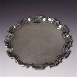 Silver card tray with pie crust border D15cm Sheffield 1995 Maker Carr's of Sheffield Ltd