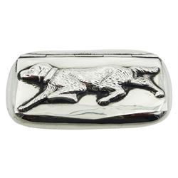 Modern silver snuff box, of rounded rectangular form, the hinged cover decorated in relief with a dog, hallmarked C M E Jewellery Ltd, Birmingham import 1994, and stamped 925, approximate weight 0.80 ozt (25 grams)