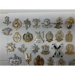 Military badges - approximately eighty predominantly staybrite glengarry, cap and collar badges and small quantity of plastic badges