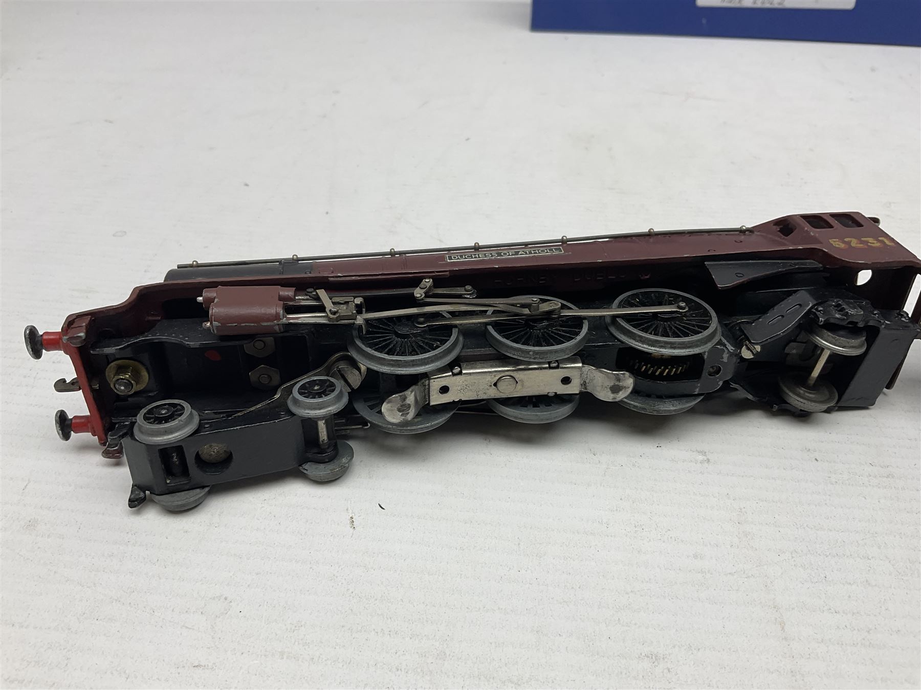 Hornby Dublo - 3-rail - EDL2 Duchess Class 4-6-2 locomotive 'Duchess of Atholl' No.6231 in LMS maroon; Class A4 4-6-2 locomotive 'Silver King' No.60016 in BR green with associated tender; and re-named Class A4 4-6-2 locomotive 'Lord Faringdon' No.60034 in matt green and BR gloss green tender; each in modern collector's plain blue box (3)