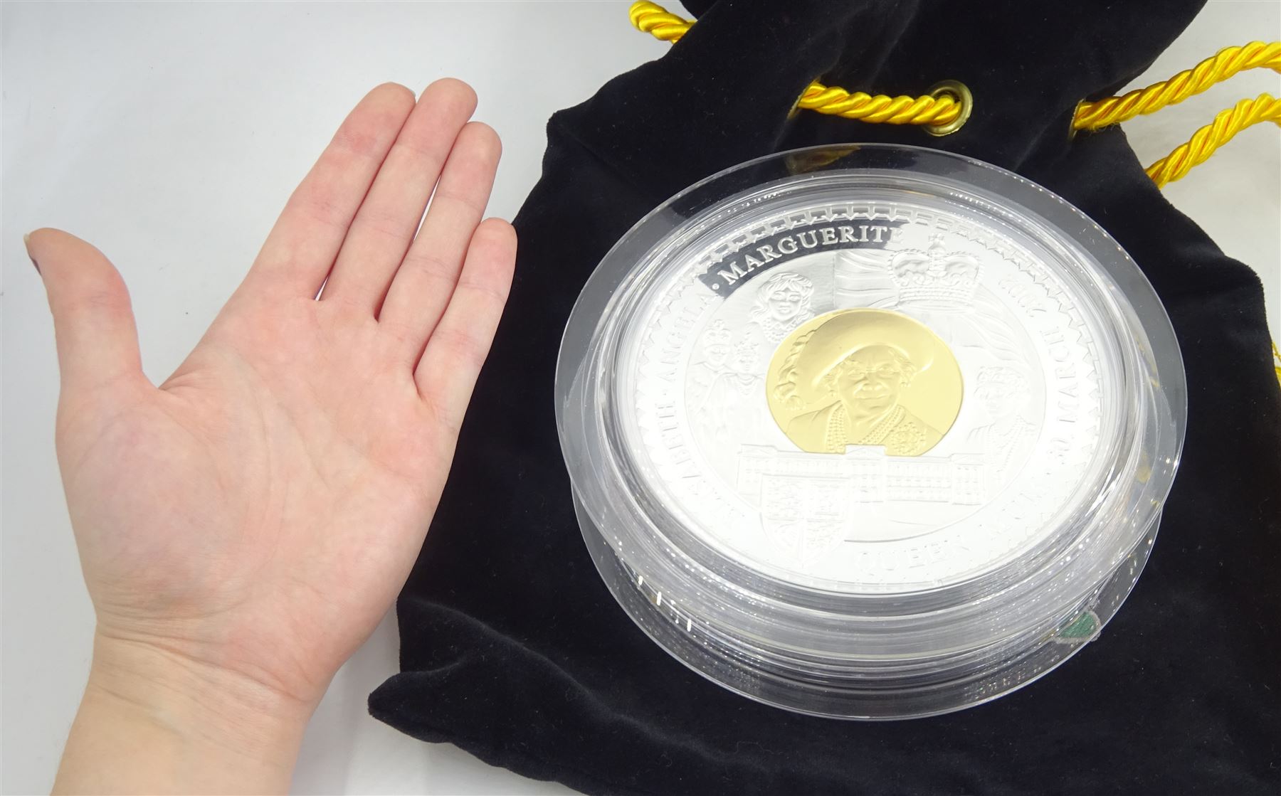 Queen Elizabeth II 2002 Bank of Zambia 3000 grams fine silver proof coin, housed in a capsule with certificate and bag