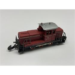 Marklin mini-club 'Z' gauge - DB Diesel Co-Co type locomotive; DB 0-6-0 Rangierlok type shuttle locomotive probably no.8864; and another DB 0-6-0 locomotive probably no.8800; together with an unmarked DB 4-6-2 tender locomotive and DB 2-6-0 tender locomotive; all unboxed (5)