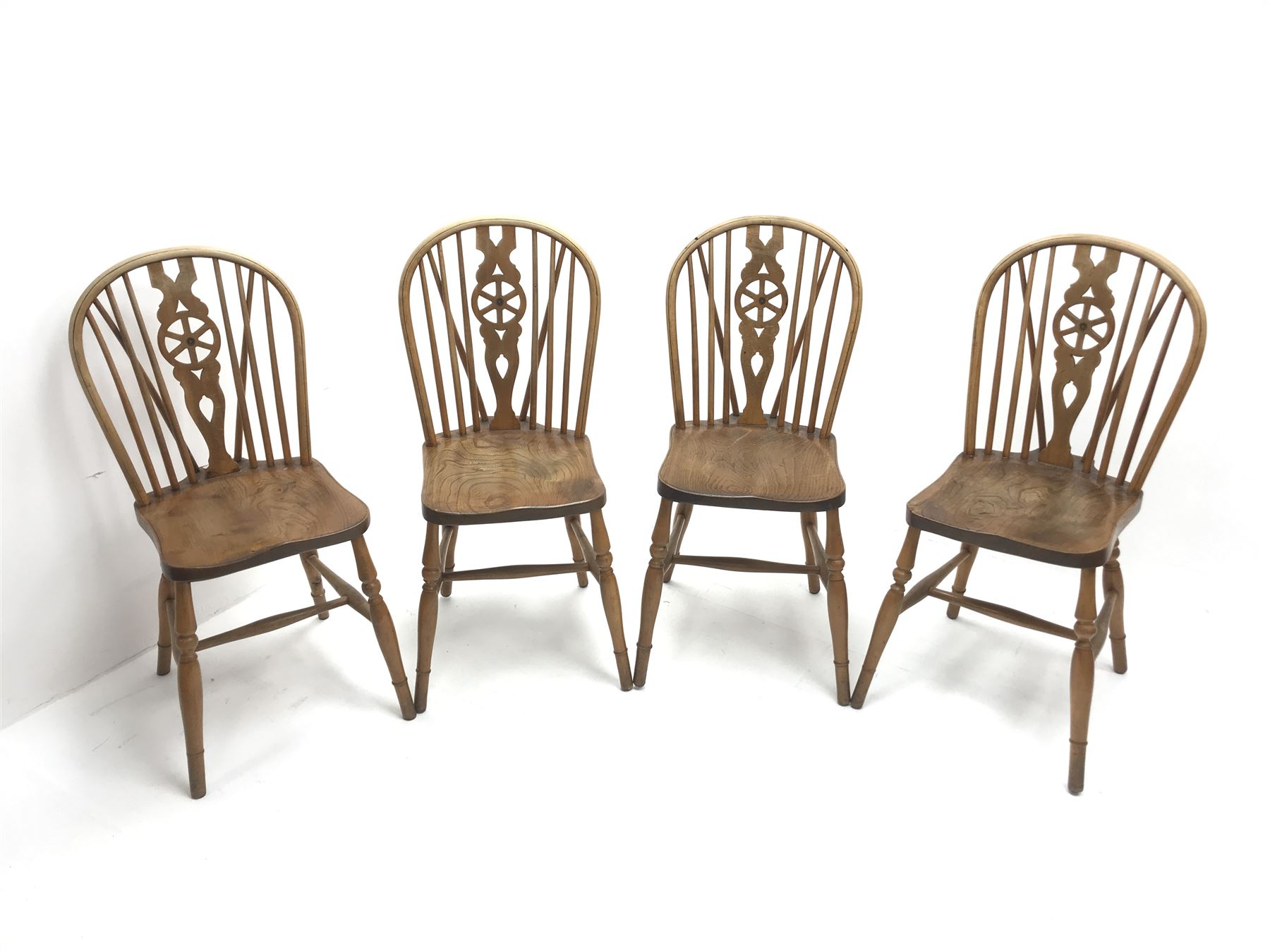 Set four elm wheel back country kitchen dining chairs The