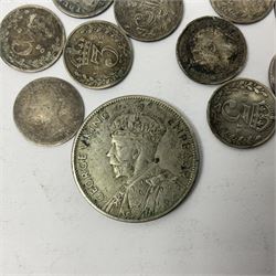 Approximately 135 grams of Great British pre 1947 silver coins, small number of pre 1920 silver threepence pieces, Australia 1935 Centenary florin token, pre-decimal pennies and other coinage
