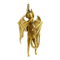 Gold devil pendant/charm tested to 17ct, approx 7.6gm
