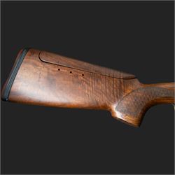 Beretta 686 Onyx Sporting, 12 bore, single trigger, boxlock ejector, over and under shotgun, with 76cm (30