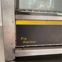 Buffalo W811 food warming cabinet - THIS LOT IS TO BE COLLECTED BY APPOINTMENT FROM DUGGLEBY STORAGE, GREAT HILL, EASTFIELD, SCARBOROUGH, YO11 3TX