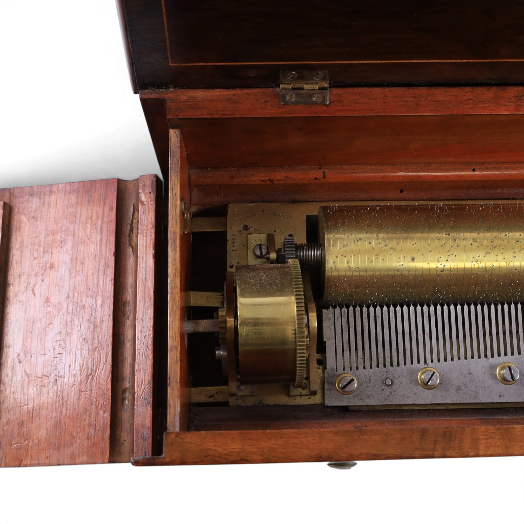 19th century Swiss rosewood music box, with boxwood foliate inlaid and strung rectangular top, with cylinder and comb movement stamped Henriot, Geneve, serial no. 14818, H13cm, W50cm