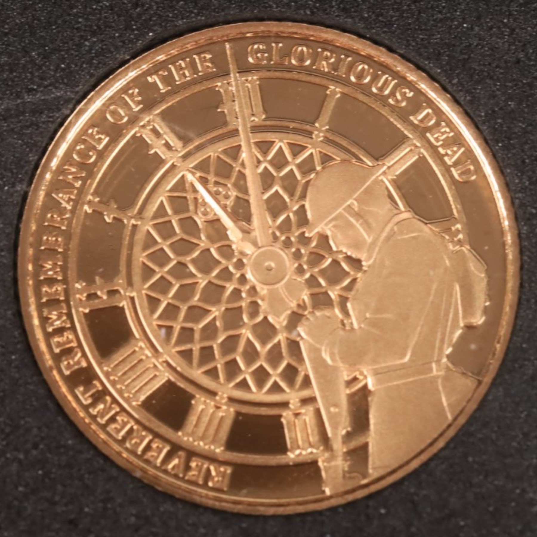 Queen Elizabeth II Gibraltar 2019 'Remembrance 100' gold proof three coin sovereign set, full to quarter sovereign, issued by The London Mint Office, cased with certificates