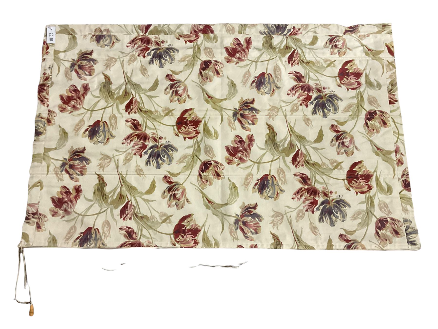 Pair lined and pleated curtains, in cream ground fabric decorated with flowers and trailing foliage (single pelmet width: 105cm. Drop height: 210cm), with beech curtain pole (L198cm, (measurement excludes finials)), and matching rectangular Roman blind (146cm x 94cm)