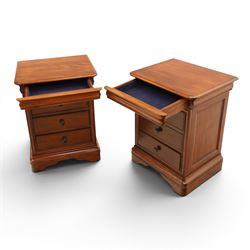Willis & Gambier - mahogany pair of bedside cabinets, with frieze drawer with blue baize lined interior, panelled sides and three drawers raised on bracket feet