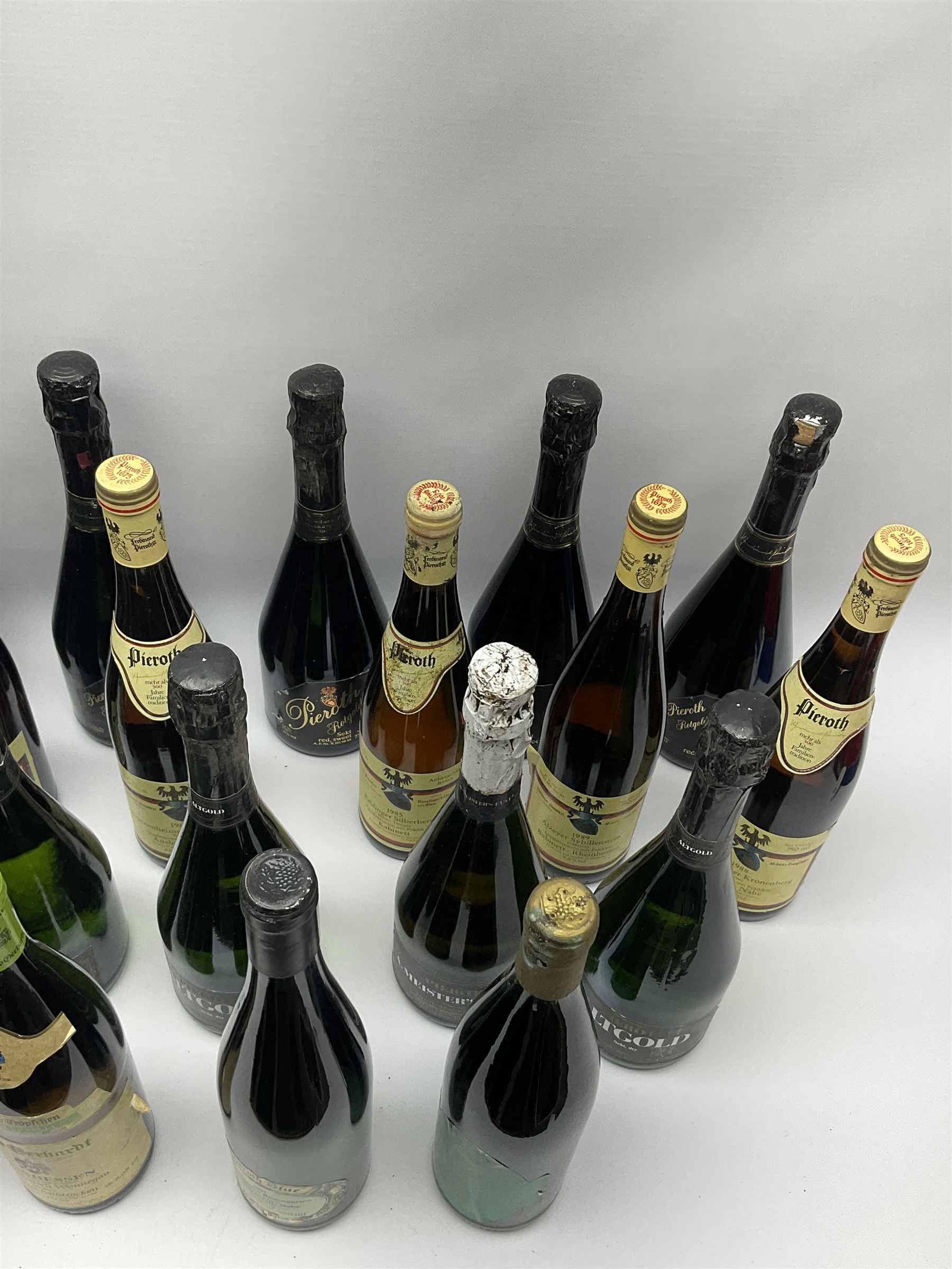 Mixed alcohol including Pieroth Altgold Sekt dry 75cl, 11%vol, Pieroth 1984 Etschtaler Edelvernatsch rose 0.7l, Pieroth 1988 Bretzenheimer Kronenberg Auslese Nahe 750ml, 9.5%vol etc, various contents and proofs, 39 bottles