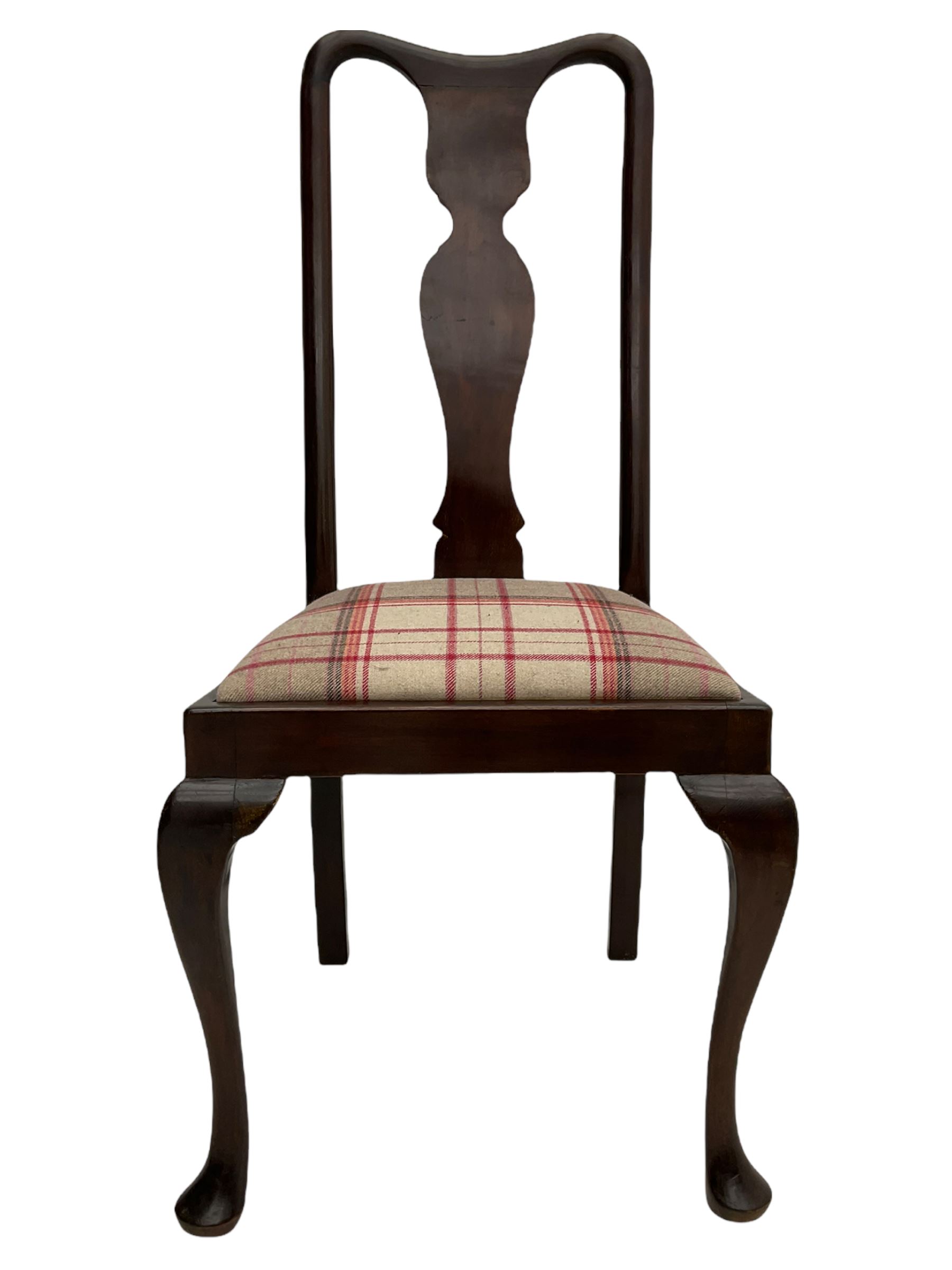 Mixed set of twelve early 20th century mahogany Queen Anne style dining chairs, all with shaped vase backs and cabriole front supports, matching drop-in seats upholstered in tartan patterned fabric